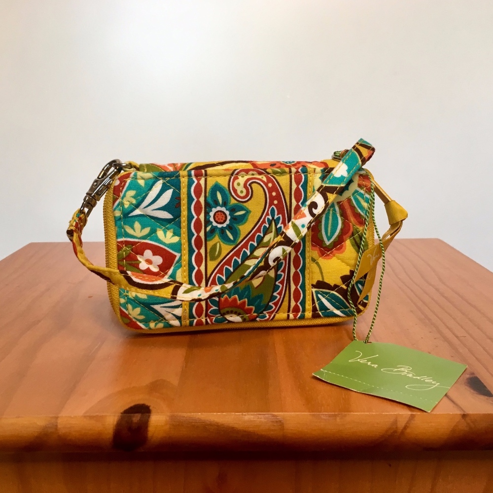 Vera Bradley | Carry It All Wristlet in Provencal